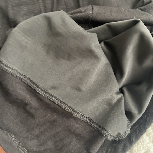 YUMMIE Women's black long sleeve mock-neck Shapewear top. XS capsule minimalist - Picture 2 of 6